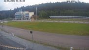 Archiviertes Webcam Bild: Biathlon Arena Nové Město - Blick zum Schießstand am 26.08.2026 um 06:23 Uhr