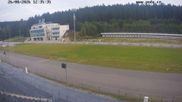 Archiviertes Webcam Bild: Biathlon Arena Nové Město - Blick zum Schießstand am 26.08.2026 um 12:23 Uhr