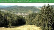 Archiviertes Webcam Bild: Steinbach-Hallenberg: Piste Am Knüllfeld am 27.08.2026 um 12:11 Uhr