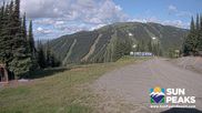 Archiviertes Webcam Bild: Sun Peaks: Sundance Sesselbahn Bergstation am 12.07.2026 um 18:50 Uhr