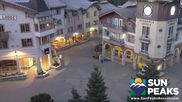 Archiviertes Webcam Bild: Village Sun Peaks am 11.10.2026 um 16:58 Uhr