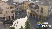 Archiviertes Webcam Bild: Village Sun Peaks am 12.10.2026 um 00:58 Uhr