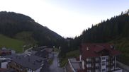 Archiviertes Webcam Bild: Zauchensee - Blick auf den Ort am 04.09.2026 um 18:45 Uhr