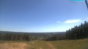 Archiviertes Webcam Bild: Schmiedefeld am Rennsteig: Blick auf die Piste am 29.05.2026 um 14:02 Uhr