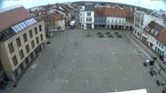 Archiviertes Webcam Bild: Marktplatz Senftenberg am 12.04.2026 um 06:58 Uhr