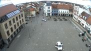 Archiviertes Webcam Bild: Marktplatz Senftenberg am 13.04.2026 um 14:35 Uhr