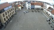Archiviertes Webcam Bild: Marktplatz Senftenberg am 13.04.2026 um 12:19 Uhr