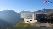 Archiviertes Webcam Bild: Sölden: Bergstation Giggijochbahn am 12.07.2026 um 07:16 Uhr