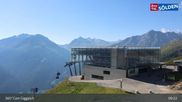 Archiviertes Webcam Bild: Sölden: Bergstation Giggijochbahn am 12.07.2026 um 09:16 Uhr