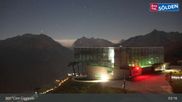 Archiviertes Webcam Bild: Sölden: Bergstation Giggijochbahn am 01.10.2026 um 03:16 Uhr