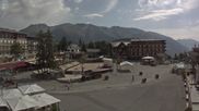 Archived webcam image showing Alpes Maritimes - Place d'Auron on 20 Aug 2026 at 10:30