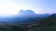 Archived webcam image showing Alpe di Siusi: Goldknopf on 19 Jun 2026 at 04:00