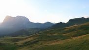 Archived webcam image showing Alpe di Siusi: Goldknopf on 19 Aug 2026 at 06:18