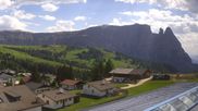 Archived webcam image showing Compatsch on 28 May 2026 at 16:58