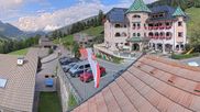 Archiviertes Webcam Bild: St. Ulrich/Gröden: Panoramablick am Hotel Ansitz Jakoberhof am 18.09.2026 um 12:35 Uhr