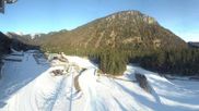 Archiviertes Webcam Bild: Biathlonstadion Ruhpolding: Panorama Chiemgau Arena am 26 Feb 2026 um 08:42 Uhr
