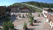 Archiviertes Webcam Bild: Valberg Dorfzentrum am 28.05.2026 um 10:37 Uhr