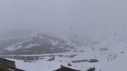 Archiviertes Webcam Bild: Grand Tourmalet (Frankreich) - Blick auf Sessellift Tourmalet am 12.04.2026 um 18:42 Uhr