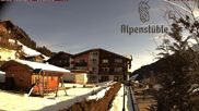 Archived webcam image showing Mittelberg, Hotel Alpenstueble on 5 Apr 2026 at 08:53