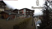 Archiviertes Webcam Bild: Hotel Alpenstüble, Mittelberg am 13.04.2026 um 10:54 Uhr