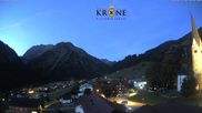 Archiviertes Webcam Bild: Hotel Alte Krone, Mittelberg am 15.10.2026 um 07:49 Uhr