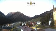Archived webcam image showing "Alte Krone" Hotel on 13 Oct 2026 at 07:00