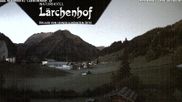 Archived webcam image showing Lärchenhof Naturhotel on 13 Oct 2026 at 07:50