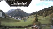 Archived webcam image showing Lärchenhof Naturhotel on 13 Oct 2026 at 10:50