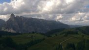 Archiviertes Webcam Bild: Alta Badia: Ausblick von der Bioch Hütte am 30.08.2026 um 16:35 Uhr