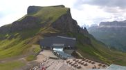 Archived webcam image showing Top station Porta Vescovo Arabba on 3 Aug 2026 at 16:04