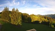 Archived webcam image showing top station gondola Ossi-Reichert on 4 Jun 2026 at 06:09