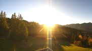 Archived webcam image showing top station gondola Ossi-Reichert on 27 Oct 2026 at 16:18