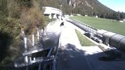 Archiviertes Webcam Bild: Eisarena Königssee: Blick auf die Bobbahn in Schönau am 30.08.2026 um 08:41 Uhr