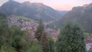 Archiviertes Webcam Bild: Dorf Châtel am 14.08.2026 um 07:44 Uhr