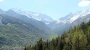 Archived webcam image showing Peisey Vallandry - Aerial cableway Vanoise Express on 1 May 2026 at 10:13