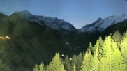 Archived webcam image showing Peisey Vallandry - Aerial cableway Vanoise Express on 21 May 2026 at 04:16