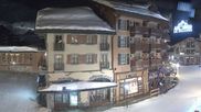 Archived webcam image showing Les Arcs - Village Arc 1950 on 27 Feb 2026 at 00:07