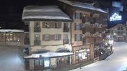 Archived webcam image showing Les Arcs - Village Arc 1950 on 18 Mar 2026 at 00:18