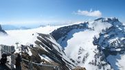 Archiviertes Webcam Bild: Peak Walk Hängebrücke Glacier 3000 am 25.05.2026 um 10:19 Uhr