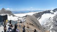 Archiviertes Webcam Bild: Peak Walk Hängebrücke Glacier 3000 am 12.07.2026 um 14:55 Uhr