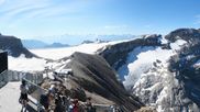 Archiviertes Webcam Bild: Peak Walk Hängebrücke Glacier 3000 am 12.07.2026 um 10:55 Uhr