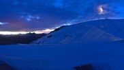 Archived webcam image showing Les Deux Alpes (top station chairlift Glacier) on 11 Jun 2026 at 04:38