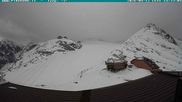 Archiviertes Webcam Bild: Trincerone: Blick auf den Gletscher am Stilfser Joch am 12.04.2026 um 14:57 Uhr