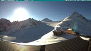 Archiviertes Webcam Bild: Trincerone: Blick auf den Gletscher am Stilfser Joch am 26 Feb 2026 um 08:11 Uhr