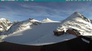 Archiviertes Webcam Bild: Trincerone: Blick auf den Gletscher am Stilfser Joch am 26 Feb 2026 um 16:11 Uhr
