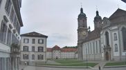 Archiviertes Webcam Bild: Blick über den Klosterplatz St. Gallen am 28.04.2026 um 18:21 Uhr