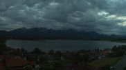 Archiviertes Webcam Bild: Hopfensee - Blick Richtung Skigebiet Reutte-Hahnenkamm am 26.08.2026 um 06:07 Uhr
