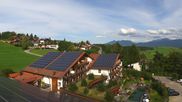 Archiviertes Webcam Bild: Hopfensee - Blick Richtung Skigebiet Reutte-Hahnenkamm am 26.08.2026 um 16:07 Uhr