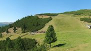 Archiviertes Webcam Bild: Skigebiet Reinswald: Pfnatsch Piste und Restaurant am 12.07.2026 um 16:48 Uhr