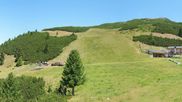 Archiviertes Webcam Bild: Skigebiet Reinswald: Pfnatsch Piste und Restaurant am 12.07.2026 um 12:48 Uhr